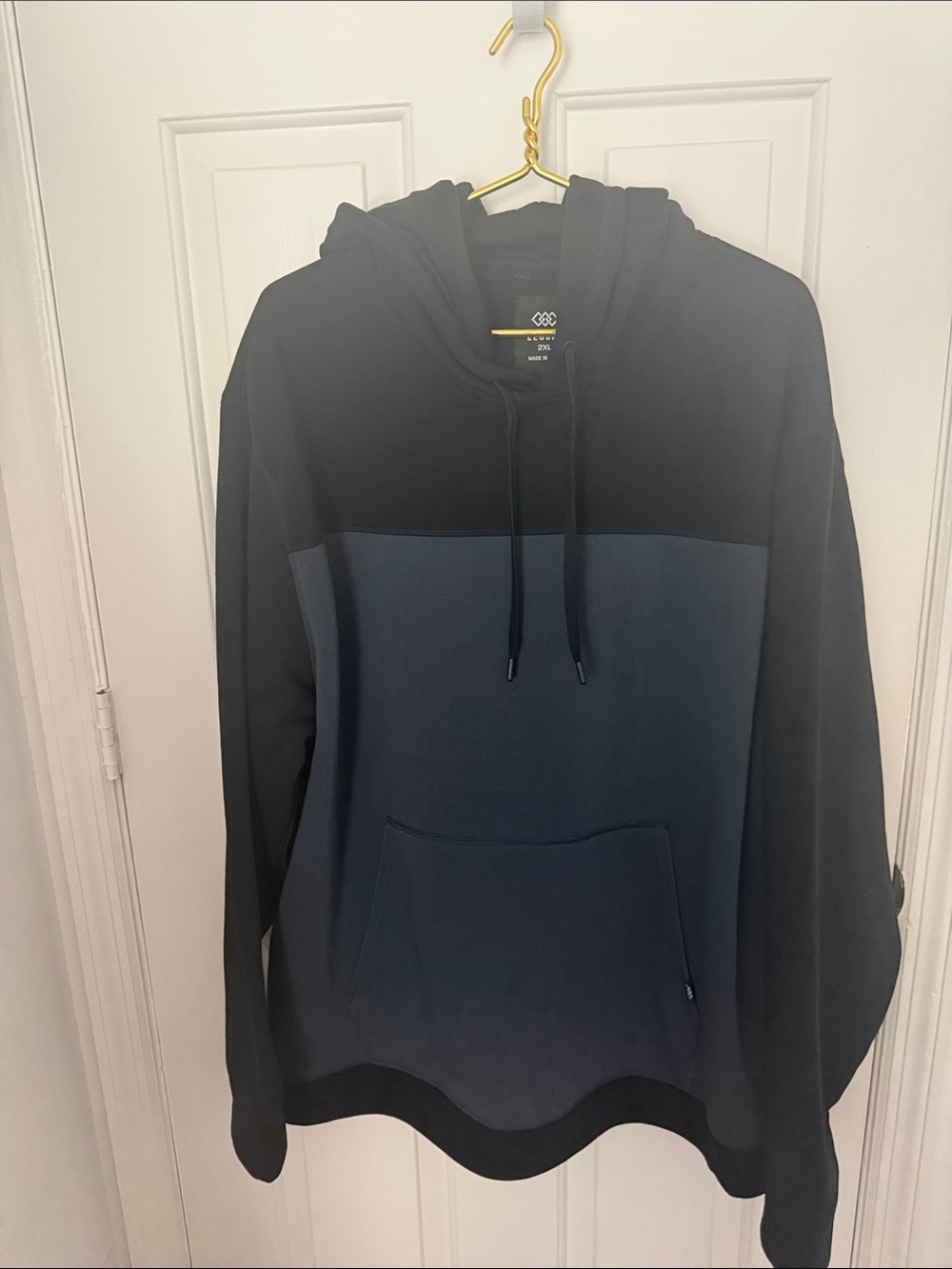 NEW Men's Leg3nd Two-Tone Pullover Hoodie - Casual Color block